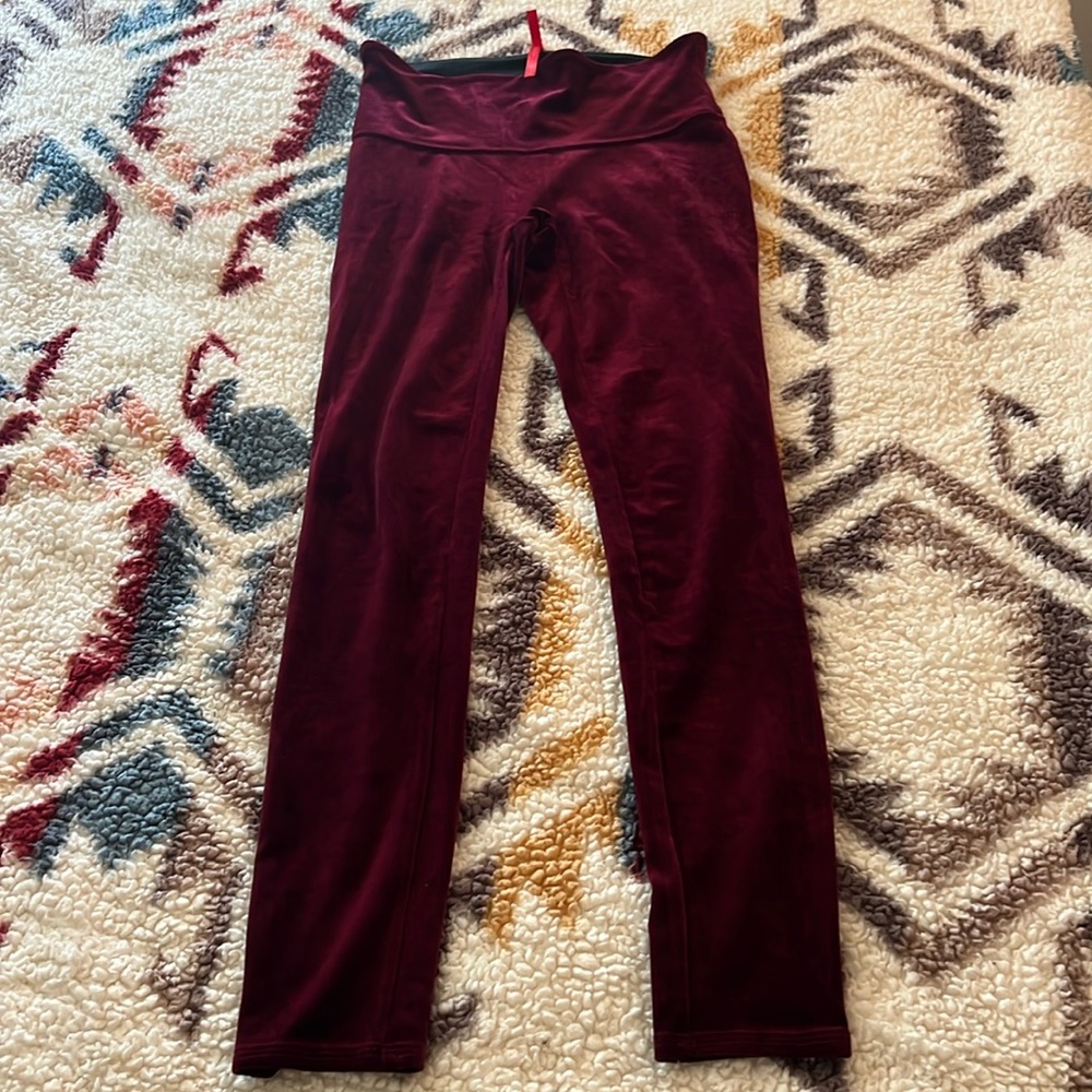 Spanks dark red magenta velvet leggings size L
